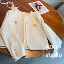 French Little Verme Cover Woman in early spring 2023 new style of high - sense short small small slim coat