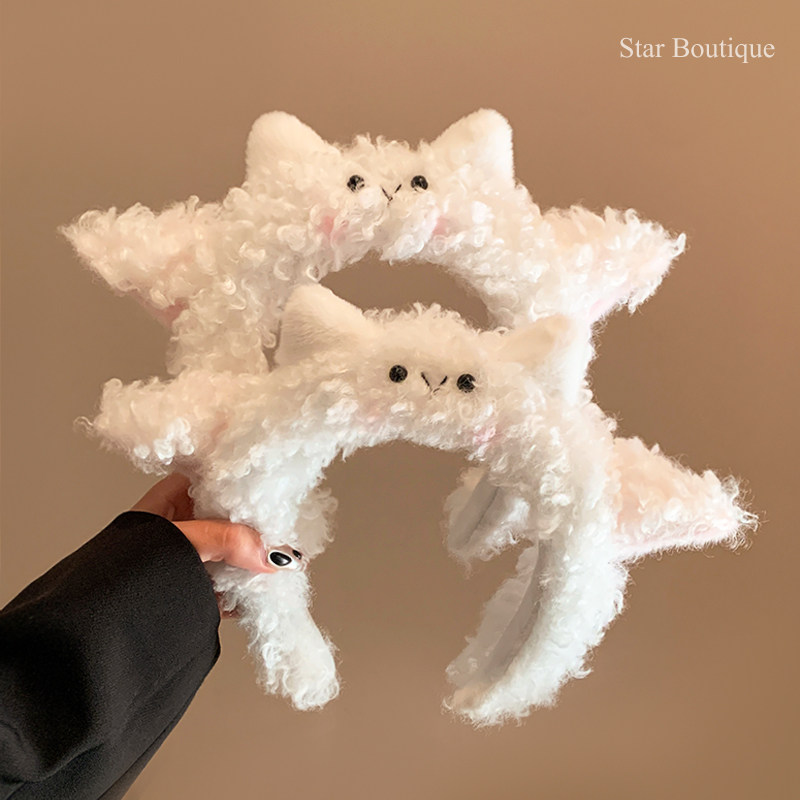 Cute cartoon white plush wide headband for women, perfect for washing face, applying face masks, taking photos, headband, and hair accessories.