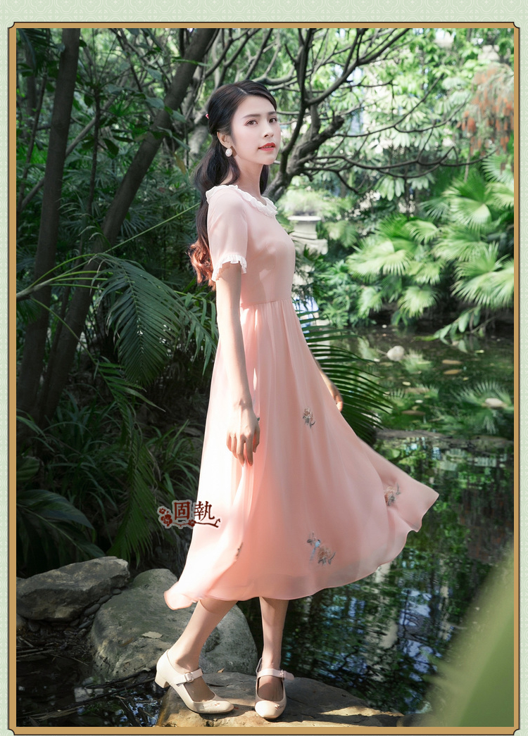 Gió tre cứng đầu 2019 hè mới của phụ nữ nghệ thuật retro cổ điển thêu vòng cổ ngắn tay dài đầm voan - Sản phẩm HOT đầm dài qua gối