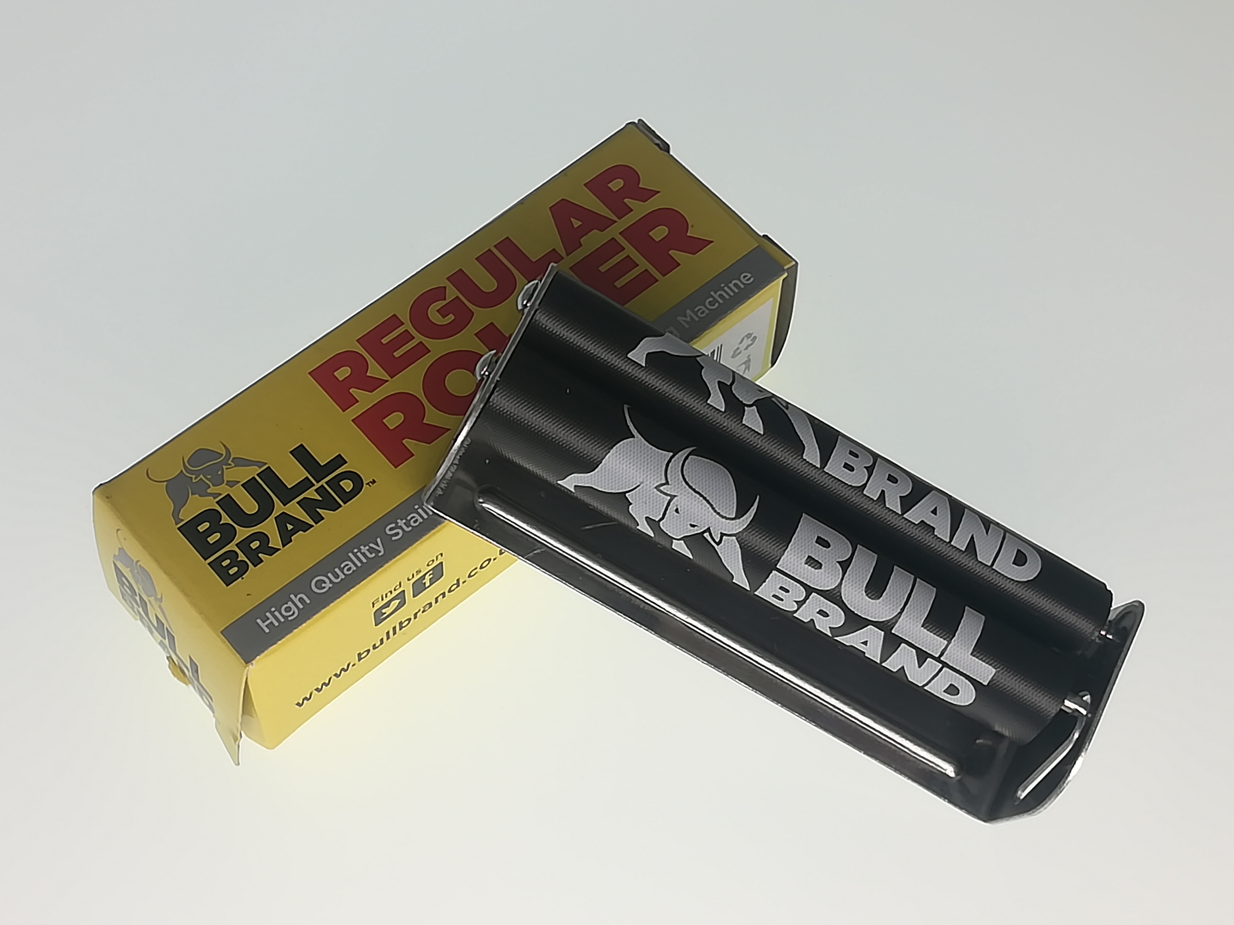 European imports bull BULL BRANDD 70mm METAL ROLL OF THE METAL ROLL OF CIGARETTES