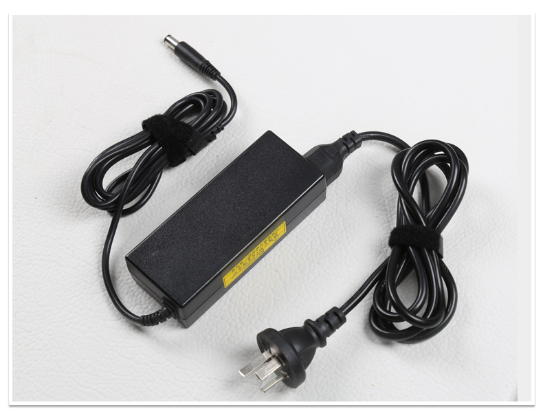 Dell sạc N4010 N5010 1420 19.5V4.62 D800 1400 D630 E6400 90W tinh thần chung của cáp sạc máy tính xách tay miệng adapter lớn - Phụ kiện máy tính xách tay miếng dán màn hình máy tính chống nhìn trộm