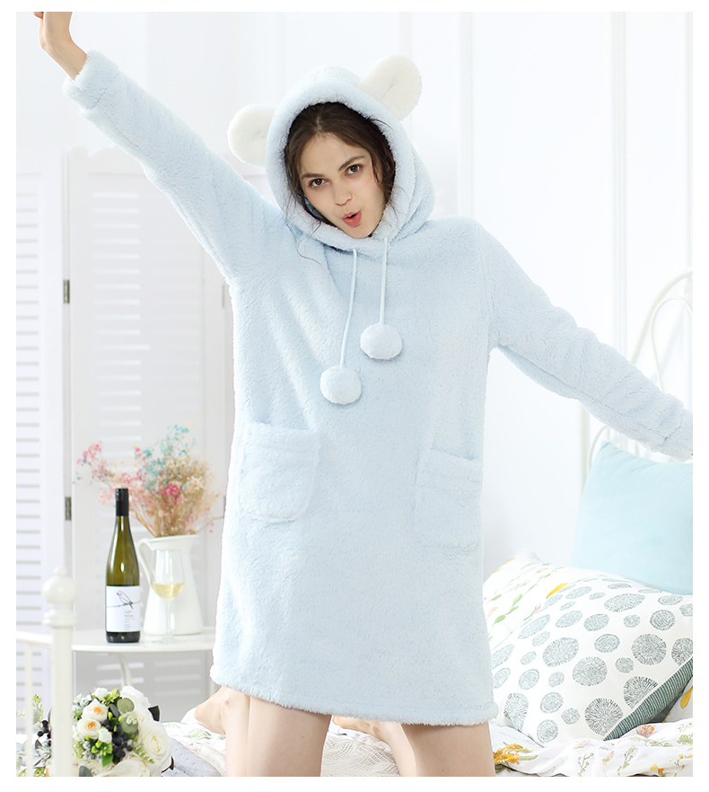 Tutuanna sợi polyester trùm đầu ngọt ngào nhà quần áo nữ mô hình mùa thu và mùa đông ấm áp đồ ngủ áo kiểu trung niên