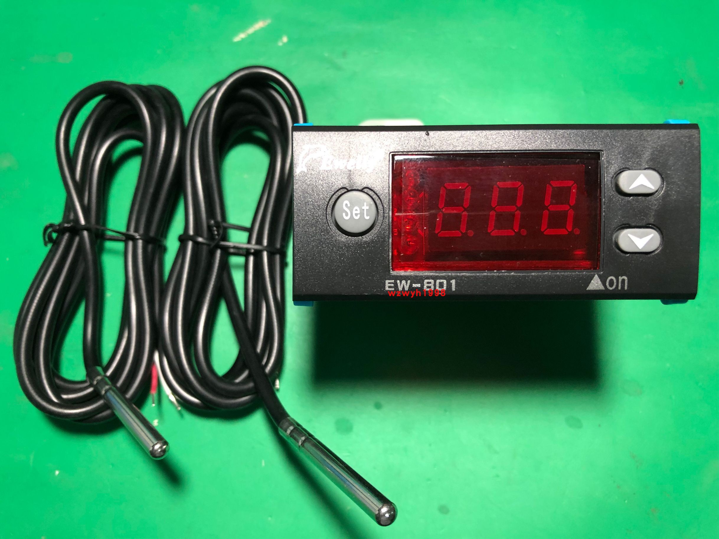 EW-801AH Digital Temperatur Regler mit Sensor Thermostat 3℃~50℃ AC 220V 5A 3W 