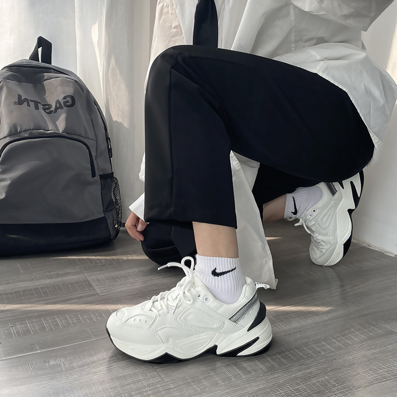 Universal dad shoes in 2023 new national tide super fire leisure thick soles niche design sneakers