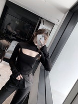  (Spike clearance)Black and white two-color vest suspender top high-neck knitted long-sleeved wild sexy two-piece suit