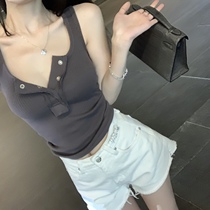 CHICYOU (per capita D c-up) Three-color explicit breasts for a 100 hitch and a sleeveless blouse with a sleeveless jacket