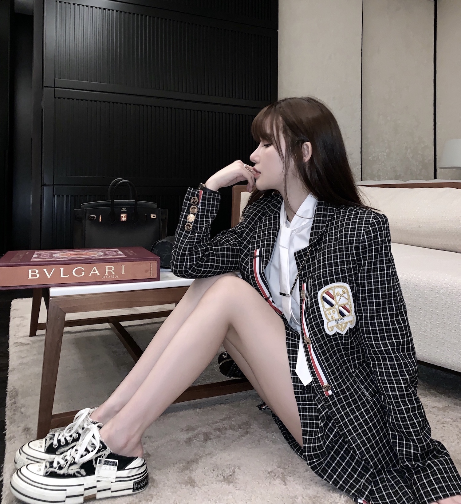 (Seconds Kill Clear Cabin) Trendy Angers College Girl Black And White Checkered Indian Silk Badger Suit Short Skirt Suit