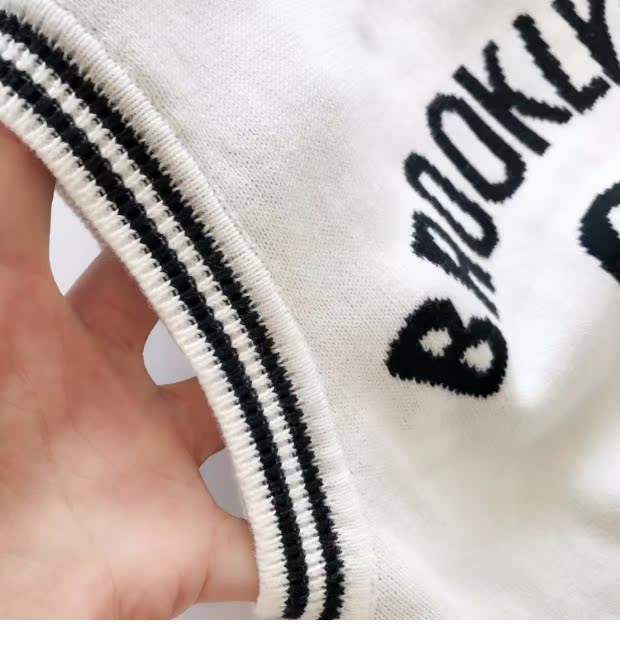 Mùa thu 2018 mới cho bé gái vest mỏng 2 bé trai cotton đan áo 4 trẻ em 3 tuổi bé hoang dã 5 quần áo cho bé