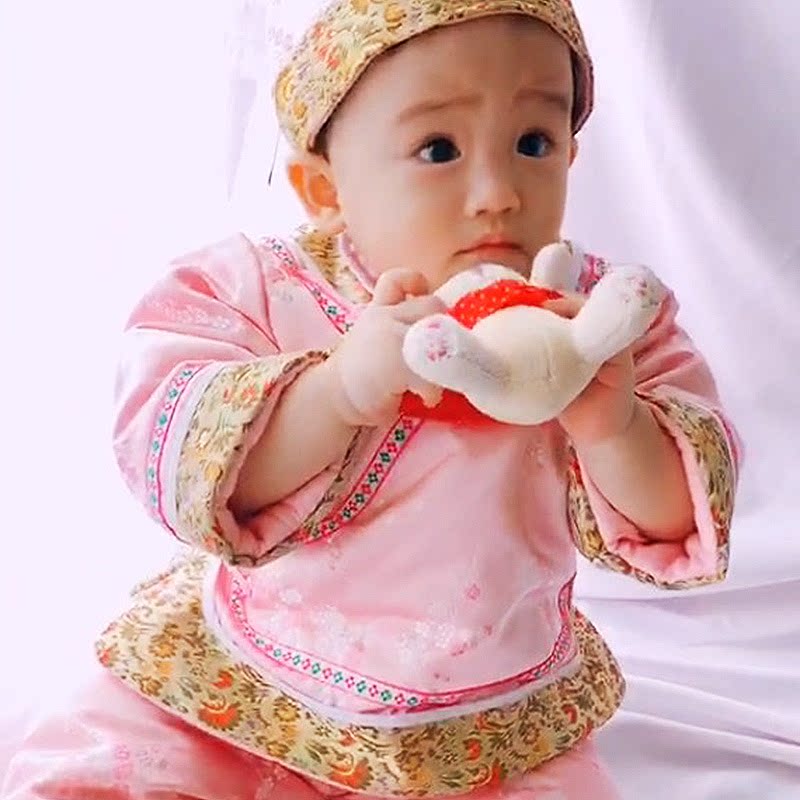 Handmade Chinese Wind girl Tang Bottling Baby Ancient Age Gown Gown Jacket Baby Suit Catch of the week Han clothes Spring and autumn