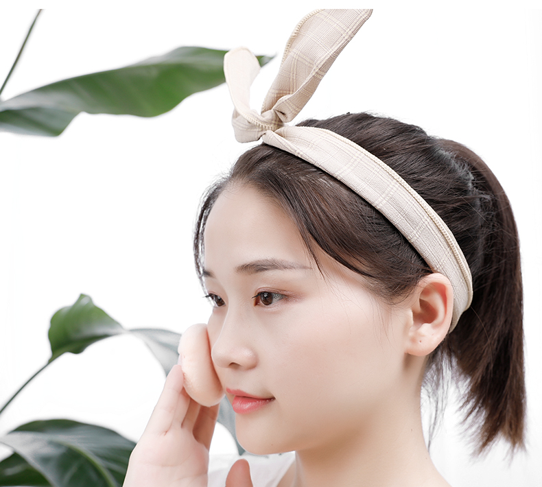 Yunxiao nước cảm giác thân thiện với da bột phấn dầu kiểm soát lâu dài che khuyết điểm bột sửa chữa năng lực trang điểm bột lỏng bột truy cập phấn nén innisfree