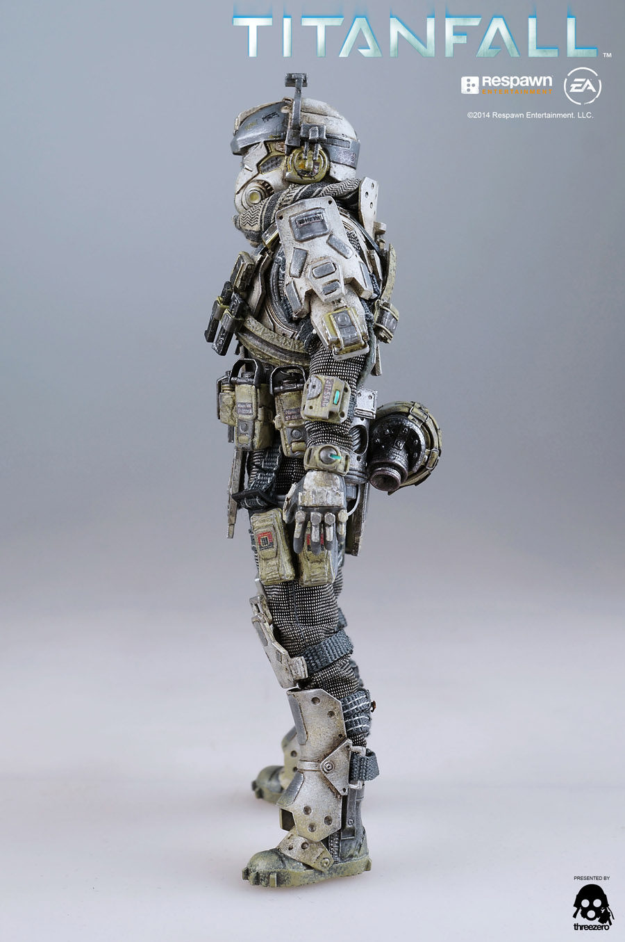 ThreeZero Titanfall Atlas & Amp Pilot Figure Collectibles 1/12