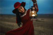 Exterior theme photography props glowing LED kerosene lamp wedding photo night shooting props retro horse lantern