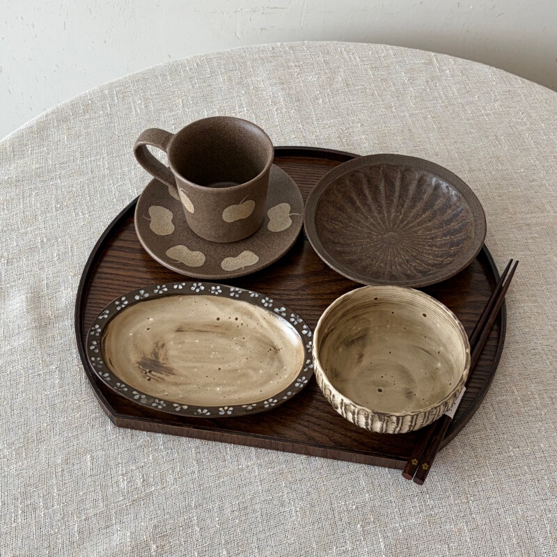 Zhangzhang's Store·【Hazelnut】Single-Person Dining Set, Rustic Ceramic Tableware with Underglaze Color, Japanese Retro Bowls and Plates for Guesthouses Zhangzhang's Store·【Hazelnut】Single-Person Dining Set, Rustic Ceramic Tableware with Underglaze Color, Japanese Retro Bowls and Plates for Guesthouses