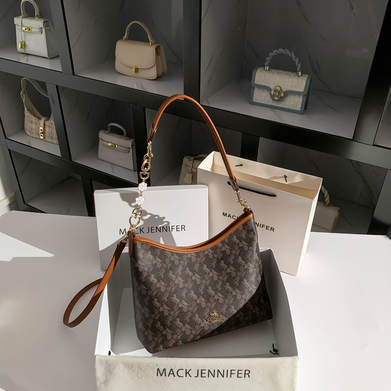 Mack Jennifer Fashionable Retro Style Small Square Bag for Women 2026 New Commuter Crossbody Bag as a Gift for Mom