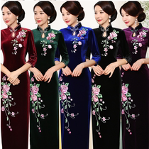 Qipao embroidered gold velvet velvet with long sleeves big code gown dress with dress mother temperament retro elegance