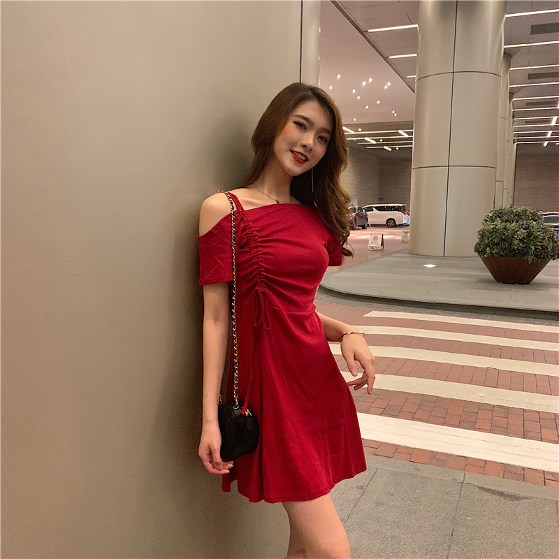 VK旗艦店 韓國風設計感單肩抽繩修身短袖洋裝