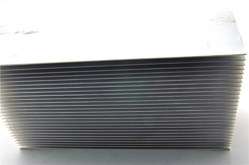 ��������ɢ��Ƭ����ɢ�����ܳ�ɢ����130*69*36mm