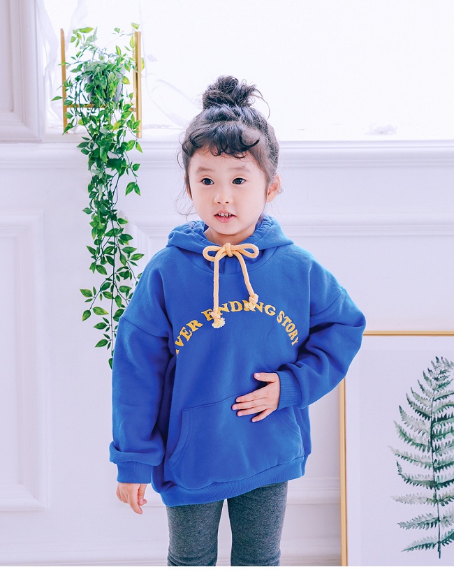 Một gia đình ba mùa đông 2018 phiên bản Hàn Quốc mới của cha mẹ trẻ con màu xanh lá cây trùm đầu áo len trẻ em mẹ và con váy trẻ em hàn quốc