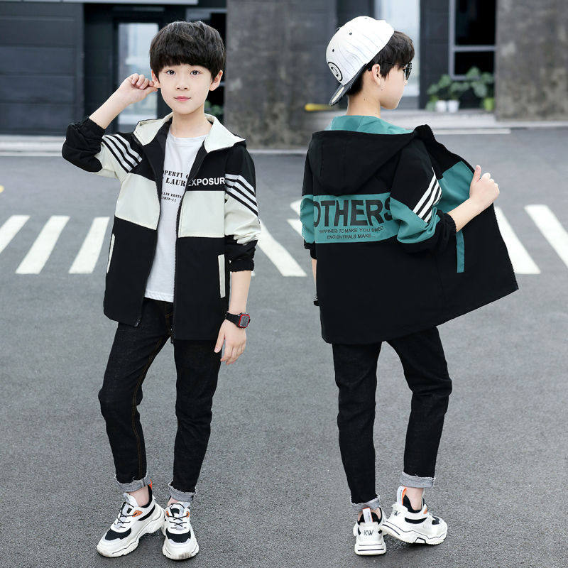 Boy's jacket 2022 spring style Western style middle-aged boy spring and autumn handsome Korean jacket mid-length windbreaker