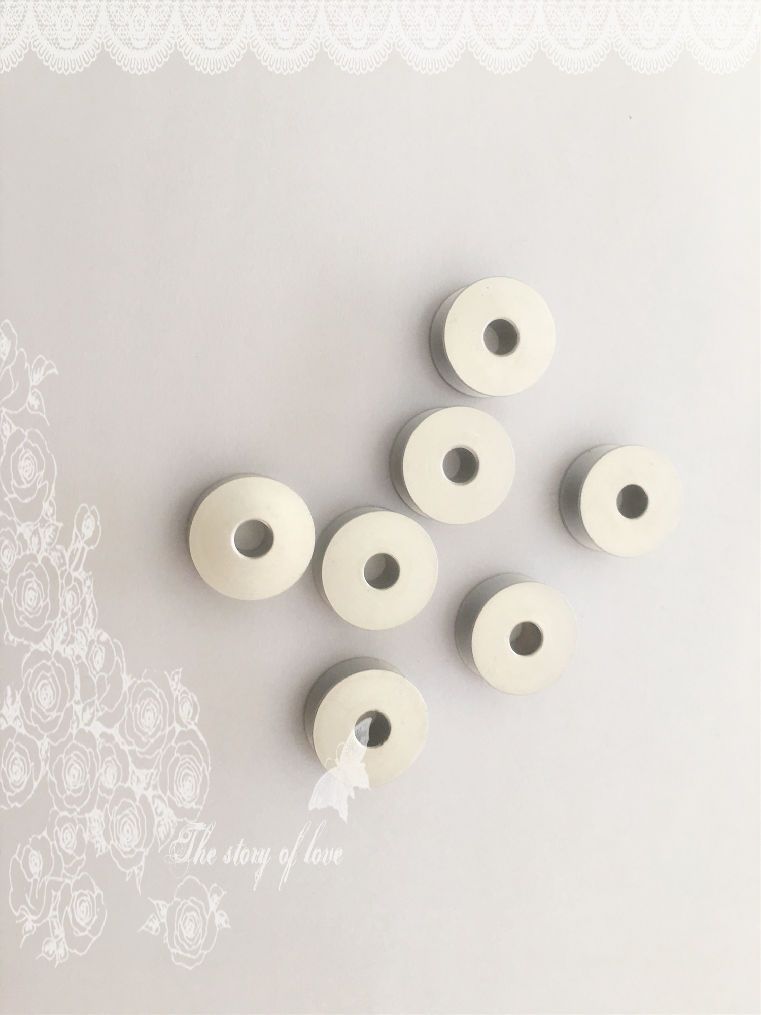 Industrial Sewing Machine Computer Flat Car Bobbin Core Flat 40264A