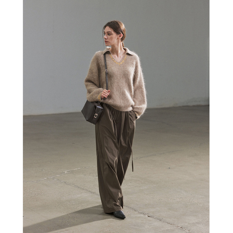 Maou Create 11 Peruvian Alpaca Wool Handmade Beaded V-Neck Knitted Pullover Long-Sleeved Top Maou Create 11 Peruvian Alpaca Wool Handmade Beaded V-Neck Knitted Pullover Long-Sleeved Top