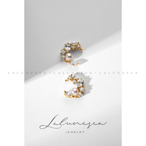 The Moon is sea 18K gold white sapphire diamond earrings Aurora nuclear fresh water Small pearl earrings