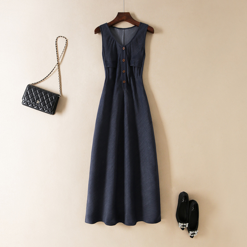 Trendy Denim Sleeveless Dress, New Summer Style, High-End and Comfortable Tencel Tank Dress, Mid-Length Women's Dress Trendy Denim Sleeveless Dress, New Summer Style, High-End and Comfortable Tencel Tank Dress, Mid-Length Women's Dress