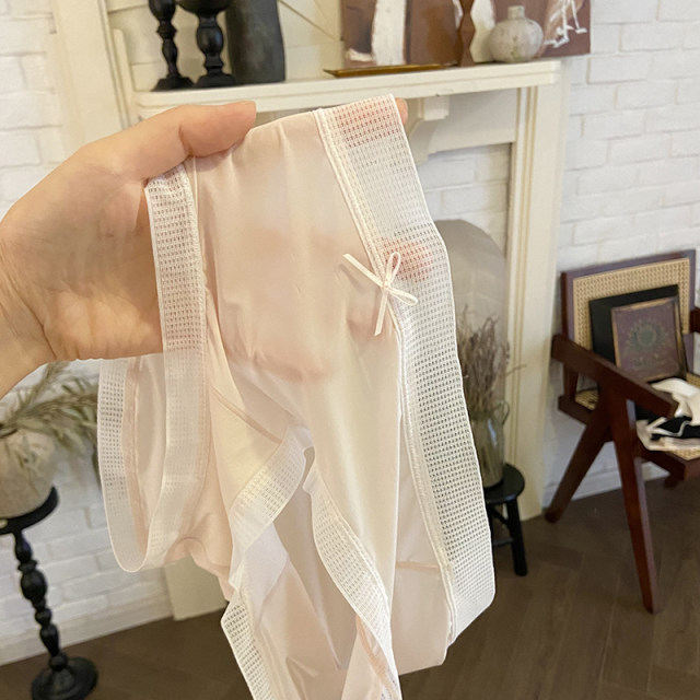 seamless underwear ຂອງແມ່ຍິງ briefs summer ບາງໆແມ່ຍິງ ice silk ເດັກຍິງຂະຫນາດໃຫຍ່ຂະຫນາດກາງແອວ mulberry silk