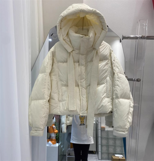 Short down jacket for women winter thickened 2026 new fashion small white duck down hooded bread jacket
