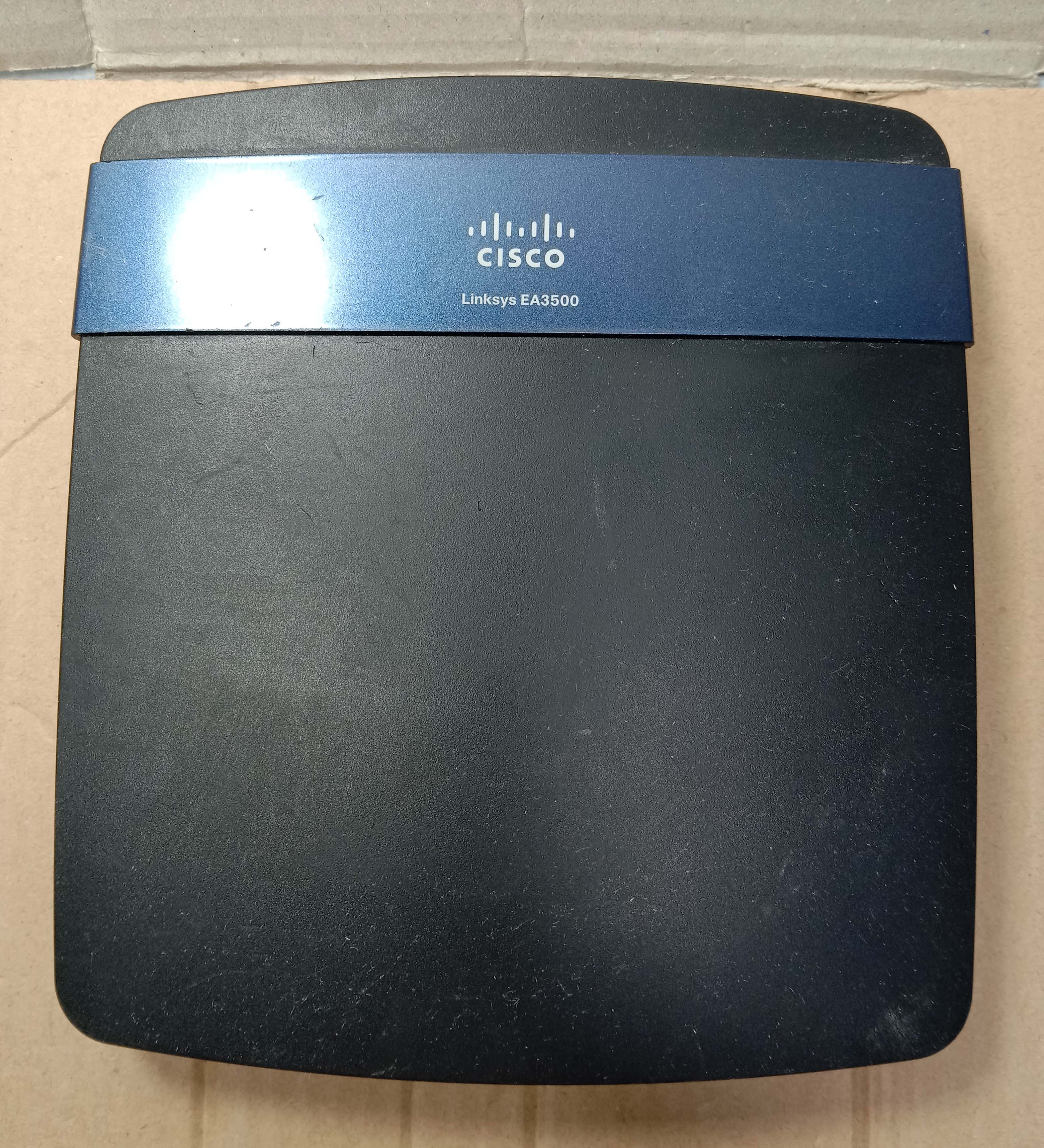 Packed CISCO Cisco Linksys EA3500 wired gigabit wireless dual frequency 750M wireless router