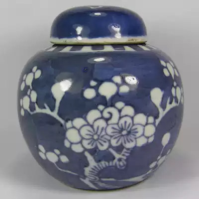 Jingdezhen factory goods old porcelain antique blue glaze ice plum orb jar Tea jar