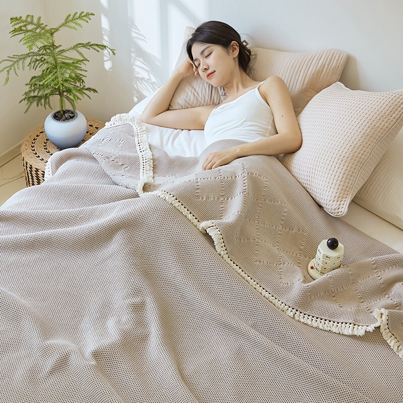 Pure Cotton Fringed Blanket with Dark Honeycomb Pattern, Plain Color Towel Blanket, Summer Single/Double Air Conditioning Blanket, Nap Blanket
