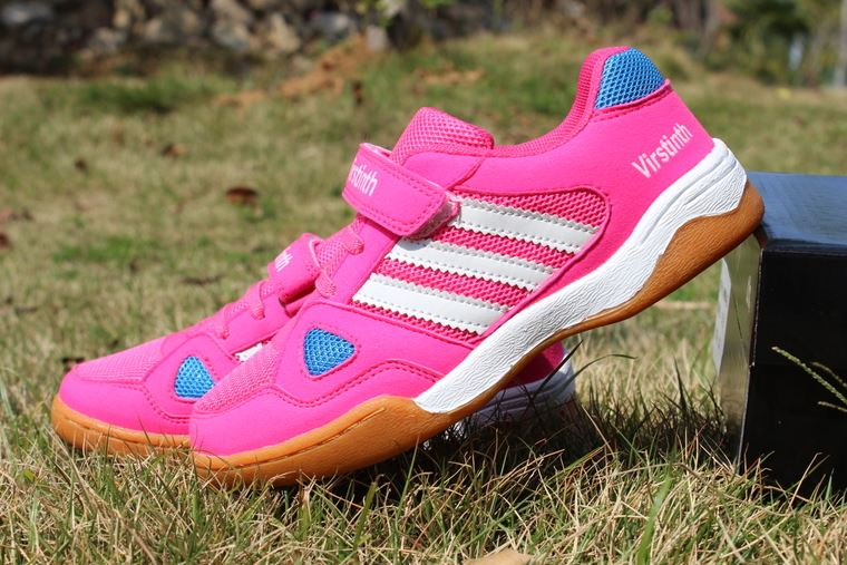 Special offer new boys and girls professional children's table tennis shoes non-slip breathable children's training beef tendon sneakers