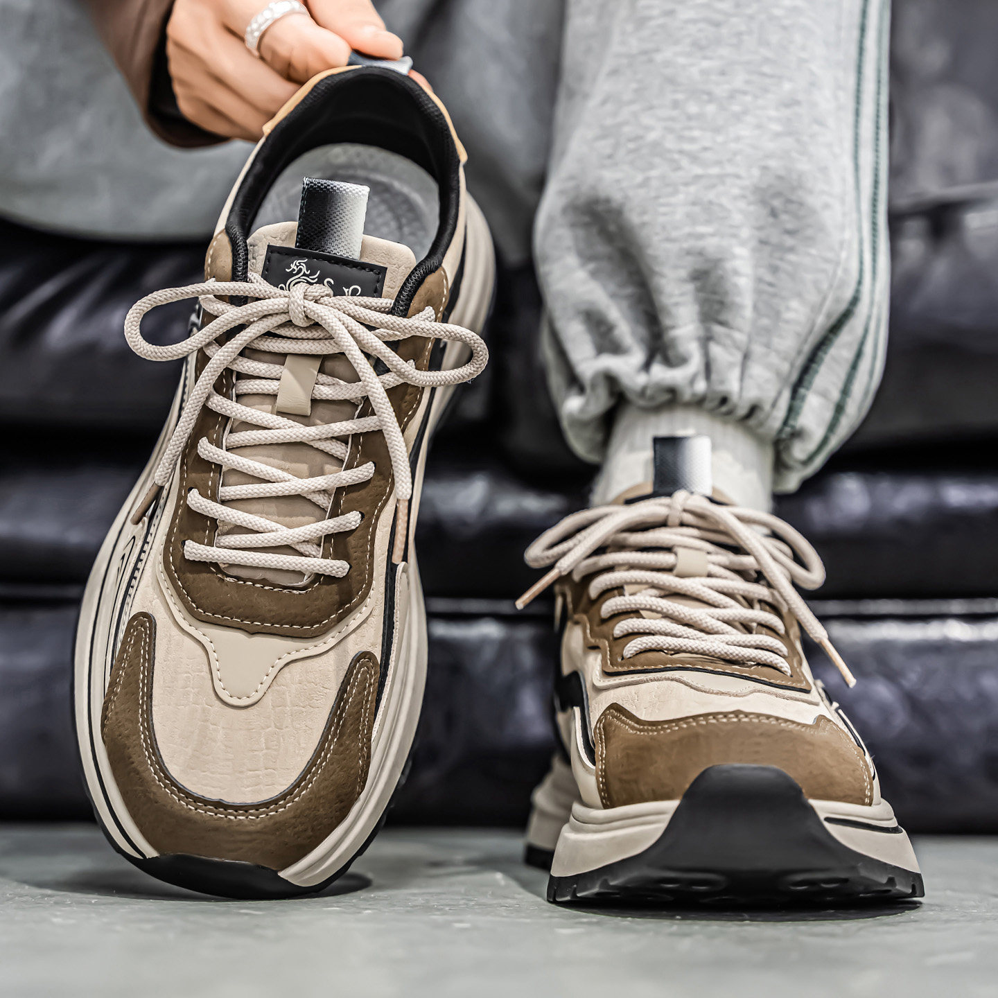 Men's Shoes 2026 New Winter Trendy Versatile Casual Running Sneakers for Teenagers, Thick-Soled Height-Increasing Dad Shoes