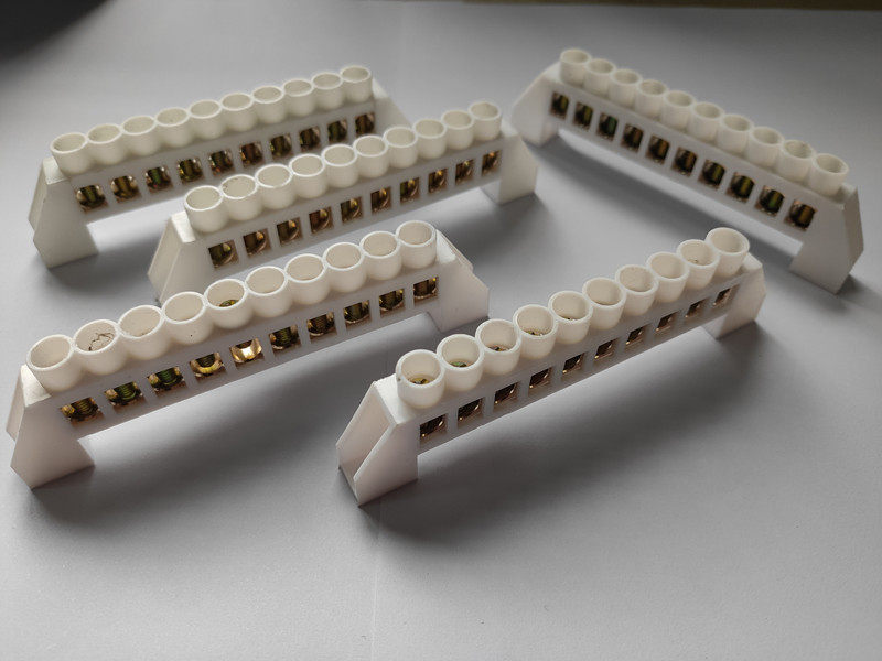 Terminals 7 Sections 10 Sections 12 Sections Bridge Type Universal Zero Ground Wire Zero Row Ground Row Plastic Shell Terminal
