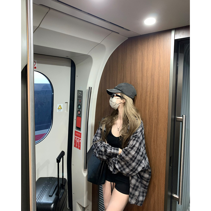 Anhuo Fire American Street Style Hot Girl Black and White Plaid Long Sleeve Shirt Women's Summer New Loose Lazy Cardigan Top