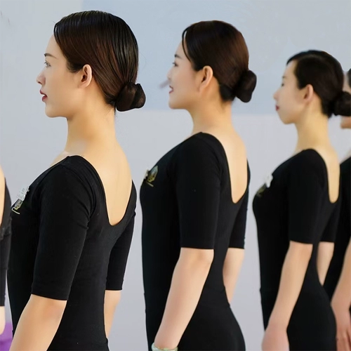 Элитный демисезонный модный комплект для тренировок, коллекция 2023