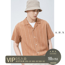 Summer new Cuban collar Hawaiian shirt mens short-sleeved loose Korean version of the trend mens striped shirt