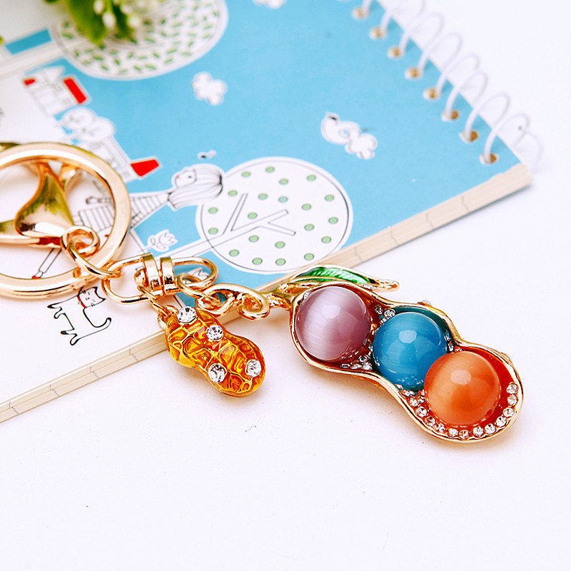 Rhinestone Cat's Eye Stone Peanut Car Keychain Women's Bag Pendant Metal Key Chain Ring Korean Version Cross-Border Gift Rhinestone Cat's Eye Stone Peanut Car Keychain Women's Bag Pendant Metal Key Chain Ring Korean Version Cross-Border Gift