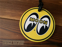 Off-the-shelf Mooneyes luggage tag listing