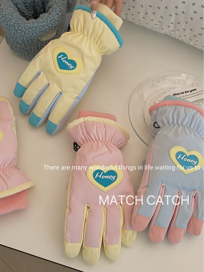 Cute Color Ski Gloves for Women, Winter Thickened Fleece, Warm and Windproof, Touchscreen-Compatible, Non-Slip, Water-Resistant, Suitable for Students Riding Electric Bikes