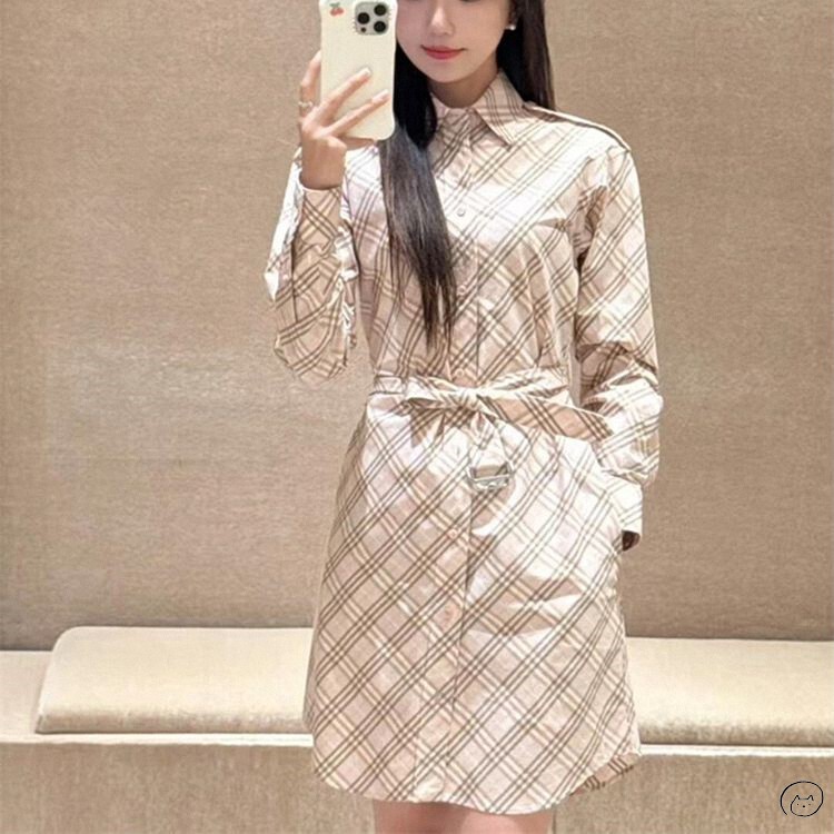 Burberry/Burberry's New Classic Lace-Up Waist-Cinching Diagonal Plaid Shirt Dress for Women