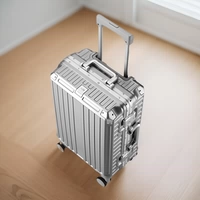 Streamer Серебристо-алюминиевая рамка Стиль основного изображения