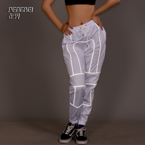 European and American street sports leg pants 3M reflective loose casual pants jazz dance practice trousers team customization 077