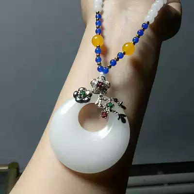 Xinjiang Jade mutton white sweater refining