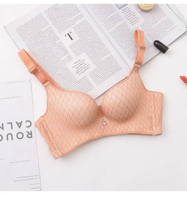 [đồ lót đĩa nhỏ] H ~ 11 B cốc mới cao cấp thoáng khí không dấu vết không có vòng thép tập hợp để nhận rương sữa đồ lót