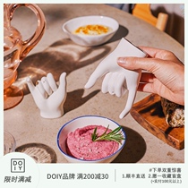 May 1) Spain DOIY hook seasoning bottle figurative art western kitchen creative hand ceramic seasoning tank