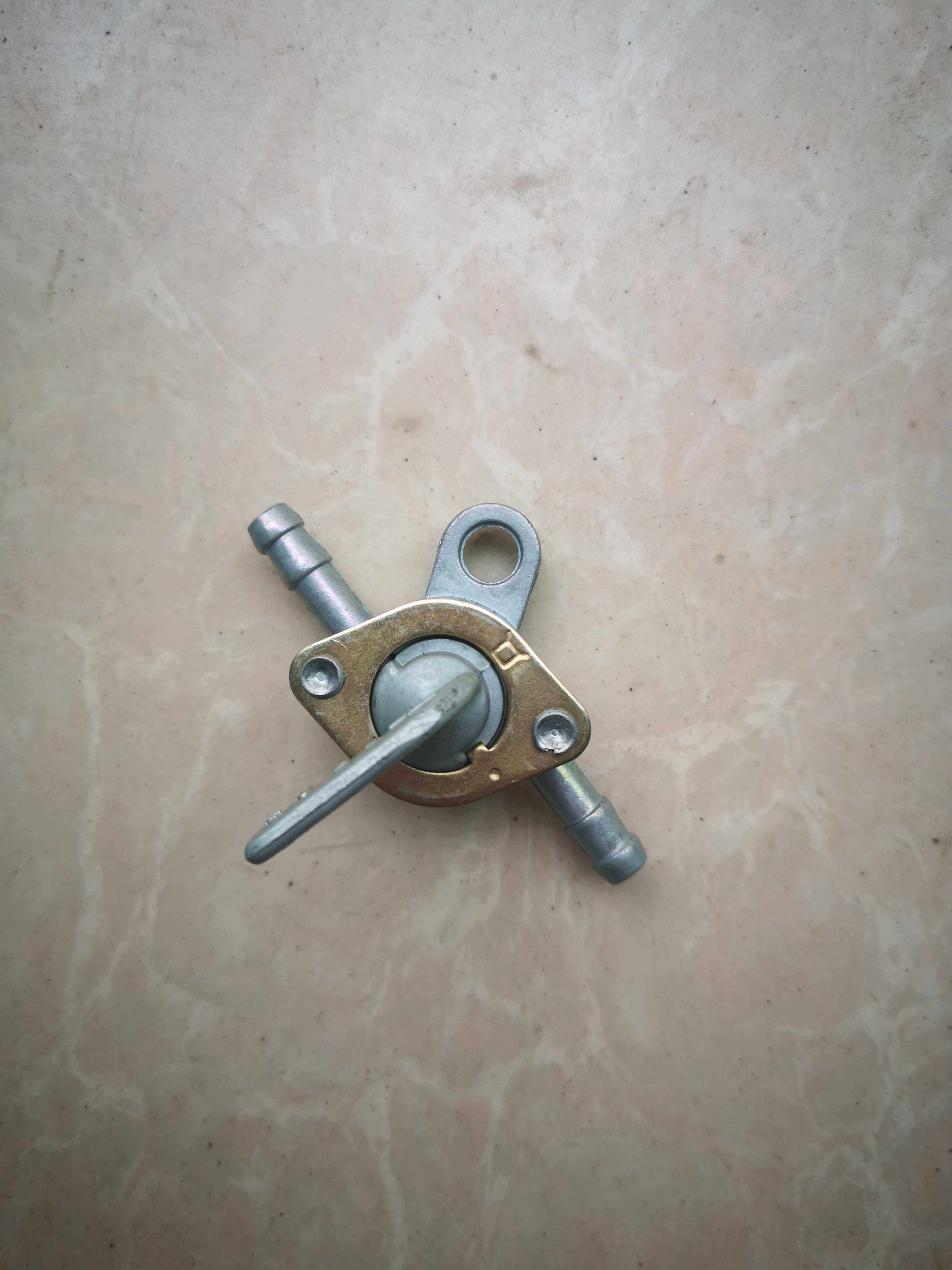 Chongqing gasoline generator fuel tank switch 2-8kw Jiamu gasoline generator fuel tank switch Jialing Jiamu section