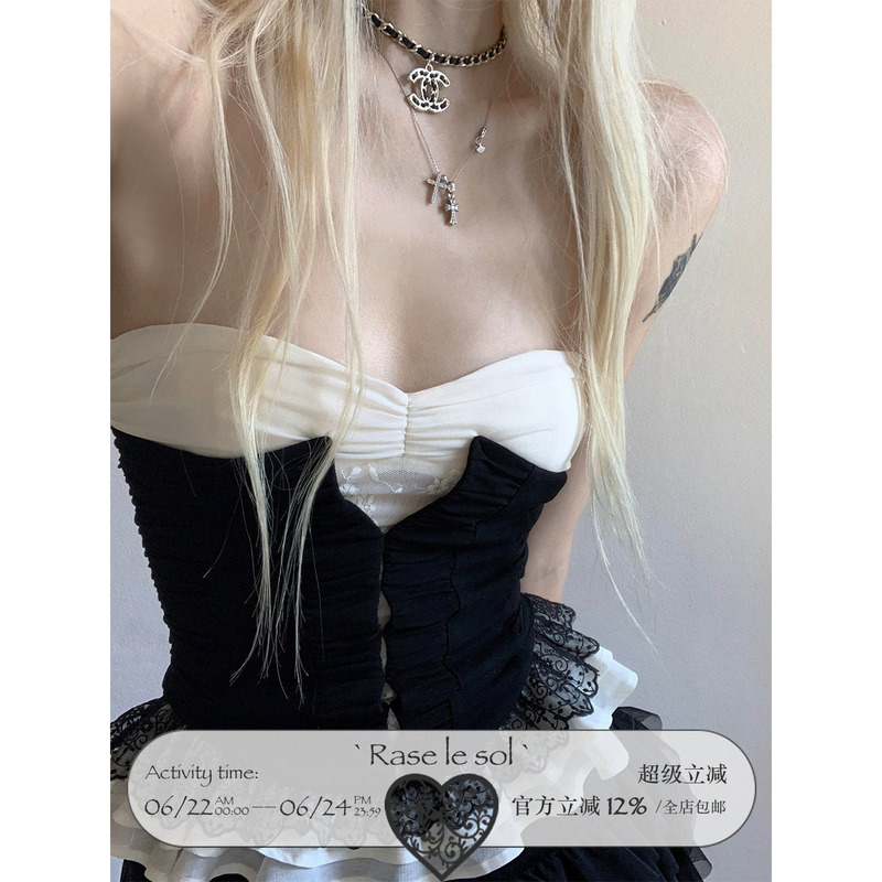 Rase Le Sol'Paris Banquet' French Lace Black Tube Top with Cinched Waist