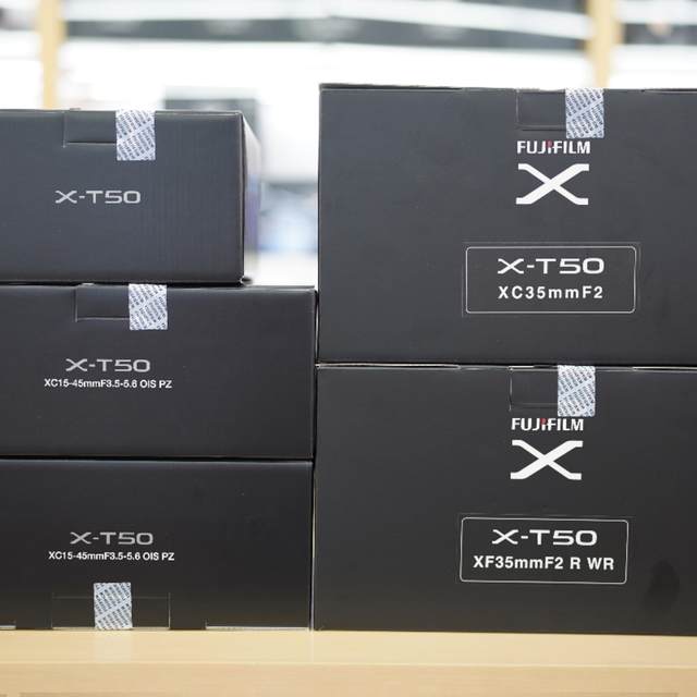 Brand New in Stock, Chinese Version Fujifilm New Product X-T50 Mirrorless Digital Camera Xt50, Upgraded Version of Fujifilm Xt30